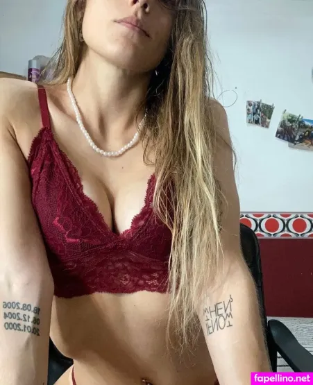 Blonde Explosive OnlyFans Thumbnail #RrGOHG3sBq