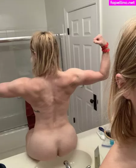 Blonde Fit Babe OnlyFans Thumbnail #M2Um0APHXb