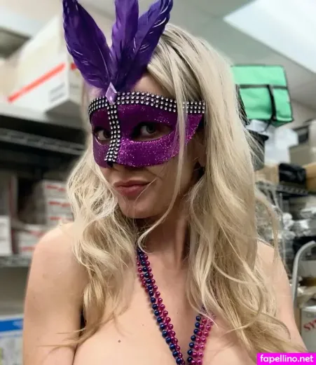 Blonde Goddess OnlyFans Thumbnail #bUjfCVDpI9