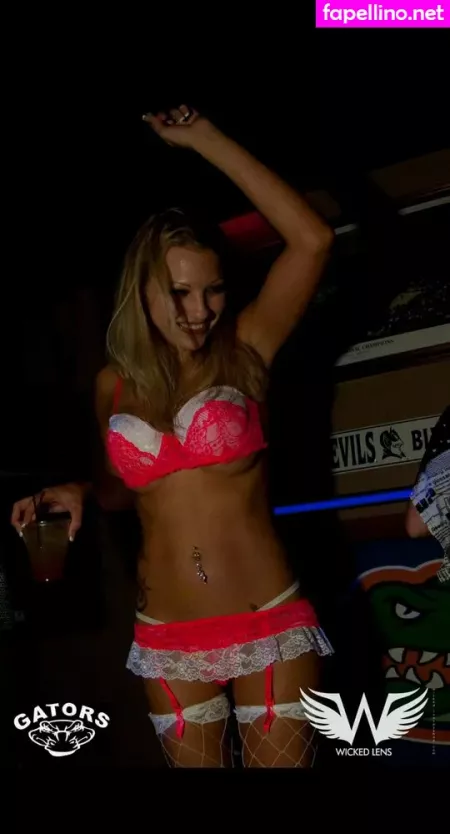 Blonde Honey22 OnlyFans Thumbnail #9OiFB243iN