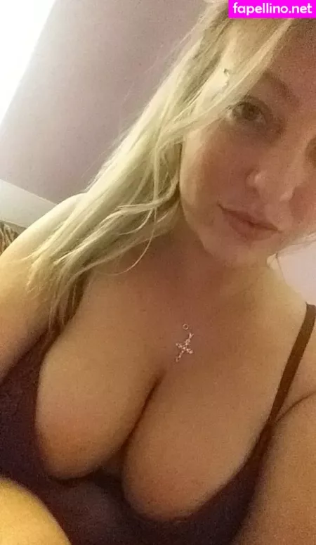 Blonde Honey22 OnlyFans Thumbnail #UeMFgQ8txr