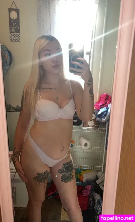 Blonde Temptation98 OnlyFans Thumbnail #ZRAqKzQs5n