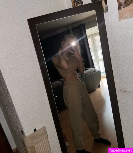 Blonde Vivi OnlyFans Thumbnail #5WgMSGfaX3