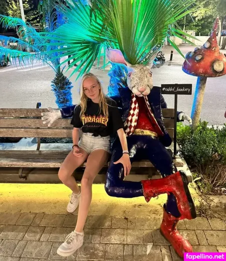 Blonde Vivi OnlyFans Thumbnail #EgmJyPQrYK