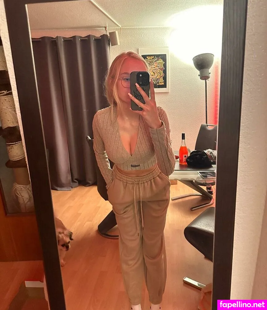 Blonde Vivi, blonde_vivi Nude Leaked OnlyFans Photo #JG5RSOrLsr