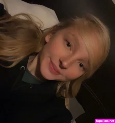 Blonde Vivi OnlyFans Thumbnail #UOC0QaH2zM