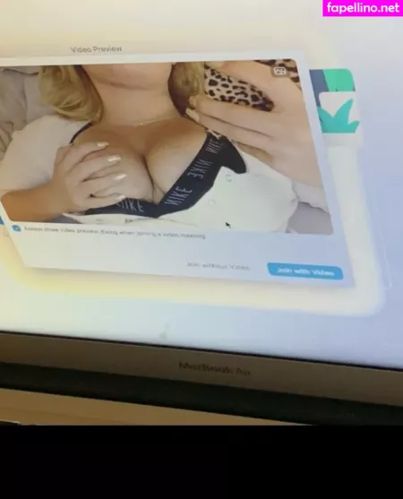 Blonde2000sbby OnlyFans Thumbnail #zPFI7rm6jj