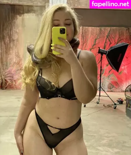 Blondeany OnlyFans Thumbnail #wVAE1x1E8r