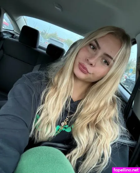 Blondeariah OnlyFans Thumbnail #1QgihJuzvb