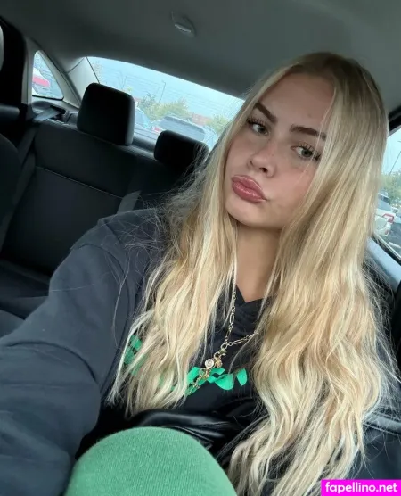 Blondeariah OnlyFans Thumbnail #8T9NgtoXfT
