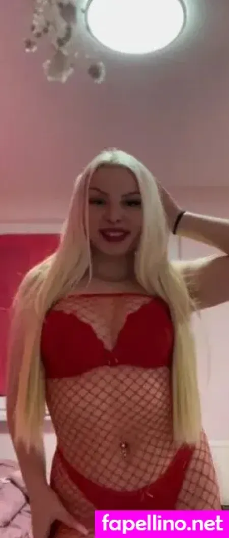 Blondebarbiebitch OnlyFans Thumbnail #CoLKOnLuOy