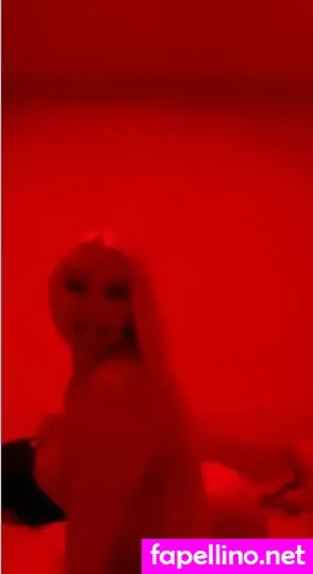 Blondebarbiebitch OnlyFans Thumbnail #iupk42m86W