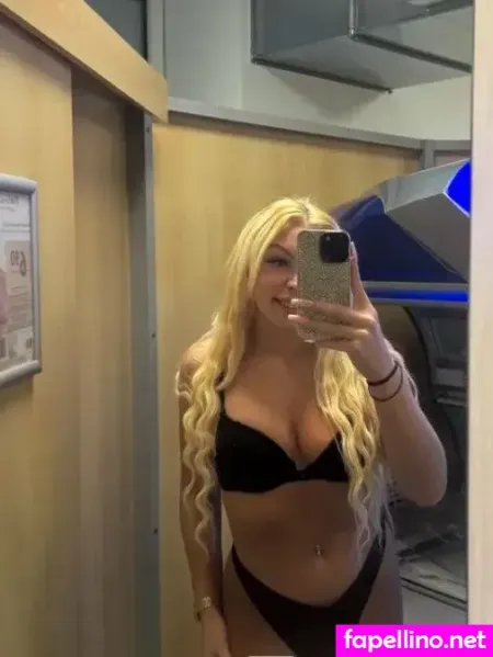 Blondebarbiebitch OnlyFans Thumbnail #tn9ooUTAJv