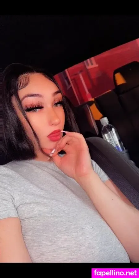 Blondebarbixxx photo