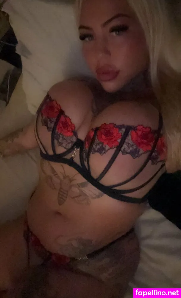blondebitchvibesx, mikky_goddar Nude Leaked OnlyFans Photo #oJeMFmvUdX