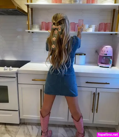 Blondebombshell383 OnlyFans Thumbnail #0XQclEeGHg