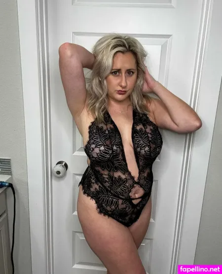 Blondebombwifey OnlyFans Thumbnail #aQlnv9pWDW