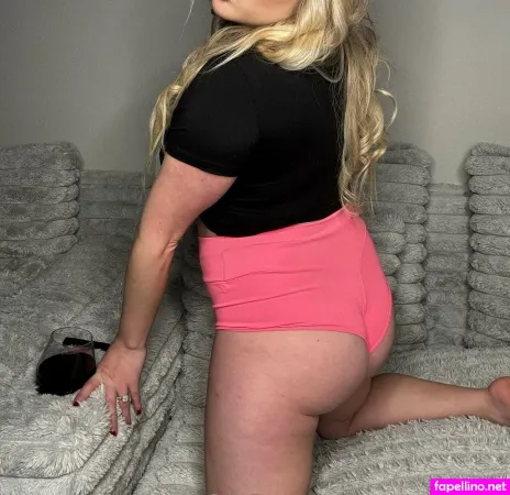 Blondebombwifey OnlyFans Thumbnail #qLRCubGgvd