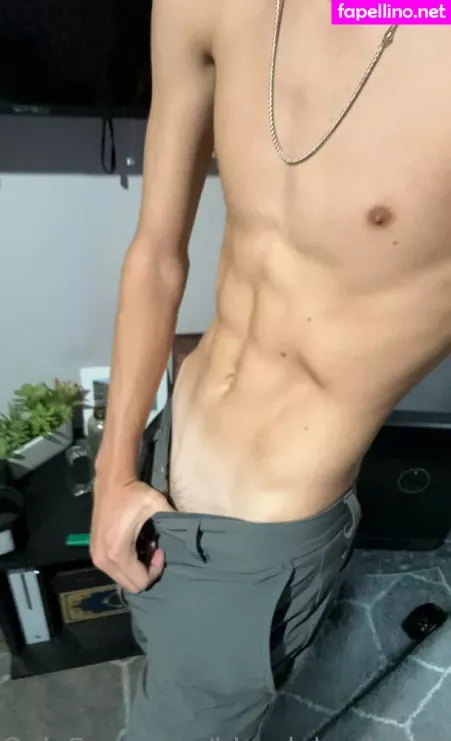 Blondeboybradfree OnlyFans Thumbnail #5Jj3Jv7NDn