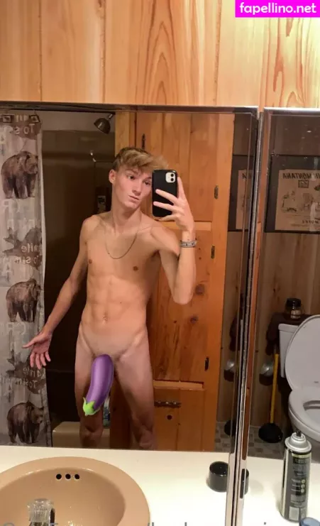 Blondeboybradfree OnlyFans Thumbnail #YBHcSoOqux
