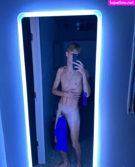 Blondeboybradfree OnlyFans Thumbnail #uTqUVz1L15