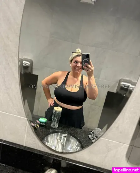 Blondebronzebad OnlyFans Thumbnail #HMbXG2bZ2v