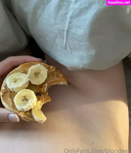 Blondeej OnlyFans Thumbnail #9wNITDYzRG