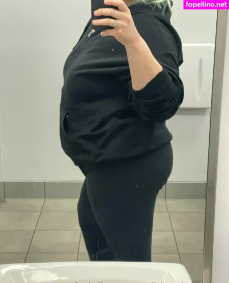 Blondefeedee OnlyFans Thumbnail #exCU0x8LQX