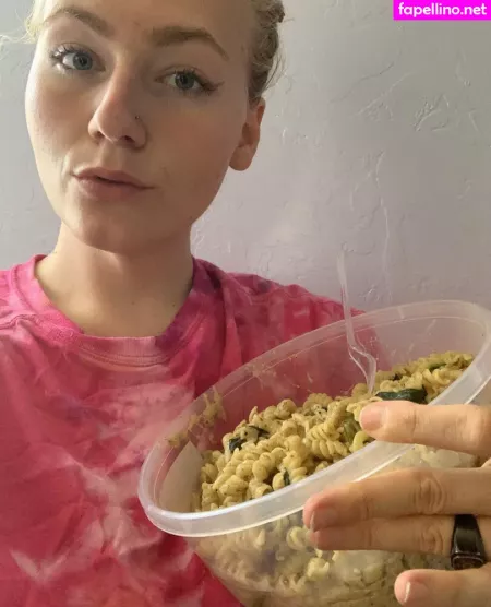 Blondefeedee OnlyFans Thumbnail #zRS3QE6kyR