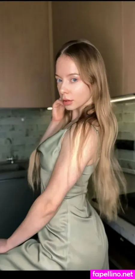 Blondegiirlsexy OnlyFans Thumbnail #oQGSUVBGzt