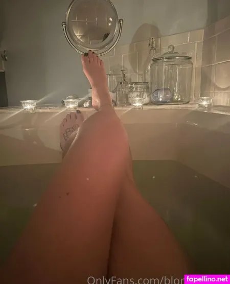 Blondegoth1 OnlyFans Thumbnail #1LPl2jDdoT