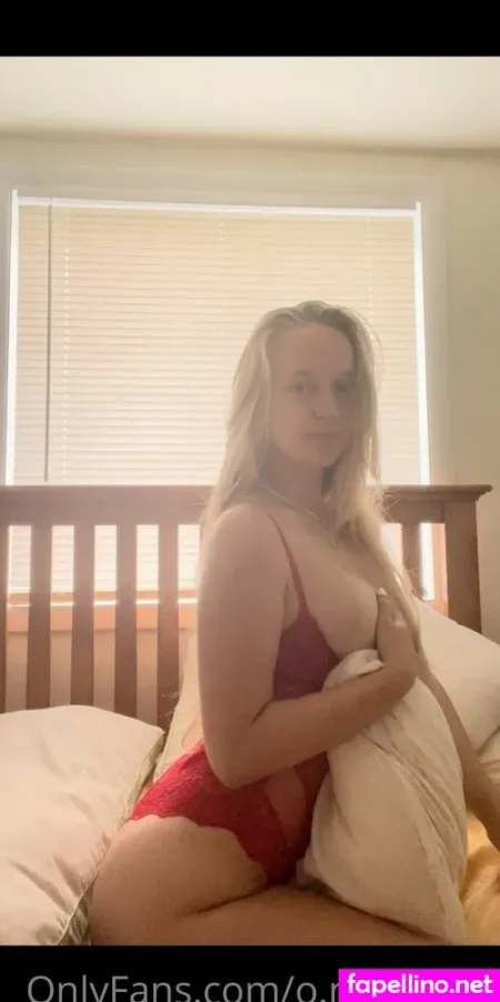 Blondehonney2 OnlyFans Thumbnail #erWgyGwMX9