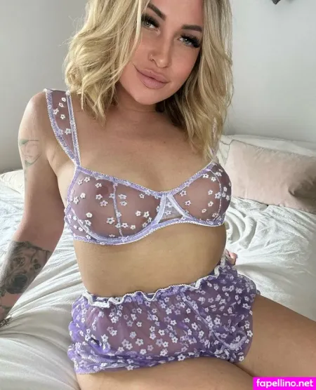 Blondeizzy OnlyFans Thumbnail #TU3AnQHL1C