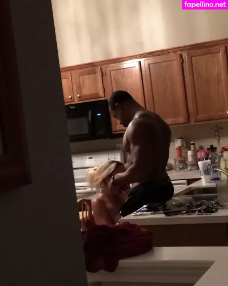 Blondesarebetter OnlyFans Thumbnail #lU4aez2jOs