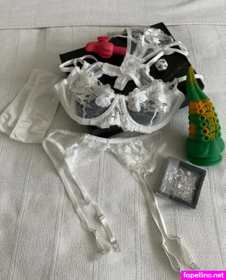 Blondetempt69 Main Profile Photo