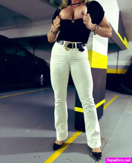 Blondewifesp OnlyFans Thumbnail #FFt65GG4pz