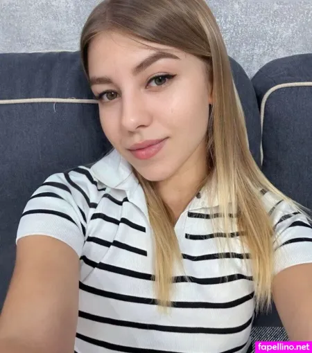 Blondie Lara OnlyFans Thumbnail #i8jSqTvpUW