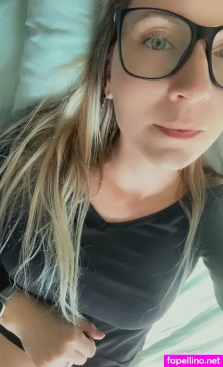Blondie Smurf OnlyFans Thumbnail #KlD8yvUmVB