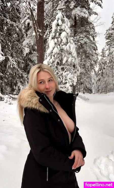 Blondie V S OnlyFans Thumbnail #OJxkq7xuup