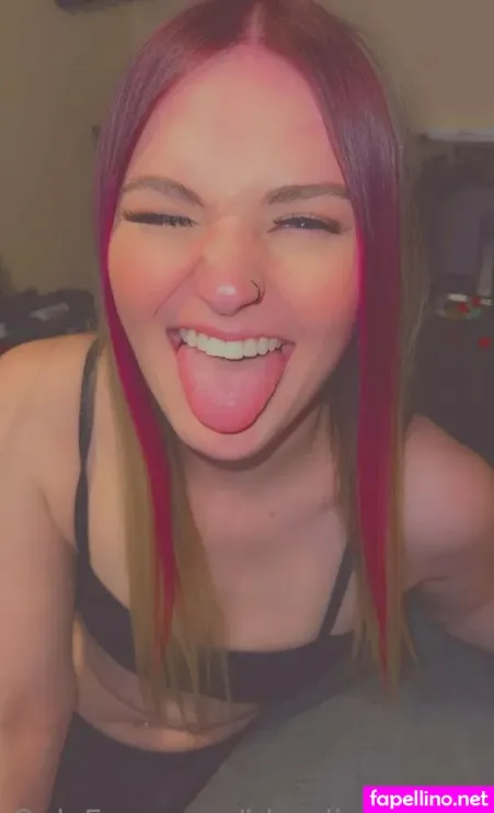 Blondiebaddiev OnlyFans Thumbnail #YtteNVv6mJ