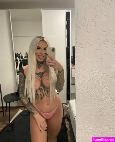 Blondiebombbarbs Badbarbiet OnlyFans Thumbnail #IUJK79ecdK