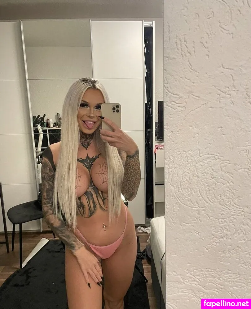 blondiebombbarbs Nude Leaked OnlyFans Photo #IUJK79ecdK