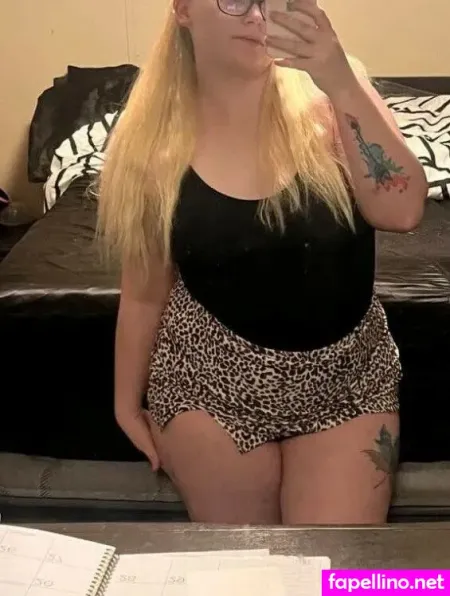 Blondiebshort OnlyFans Thumbnail #BQZc1oLUcx