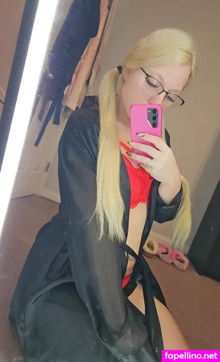 Blondiehottie99 OnlyFans Thumbnail #azD6md1Fq3
