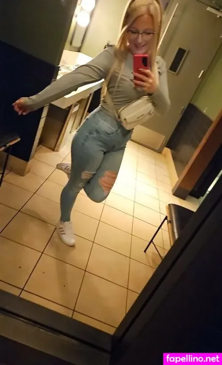 Blondiehottie99 OnlyFans Thumbnail #cZUQFwteUJ