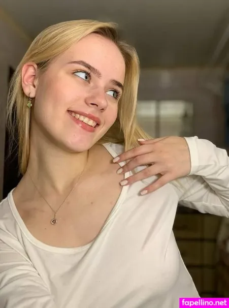 Blondiepolly OnlyFans Thumbnail #3XiJ4DcKEu