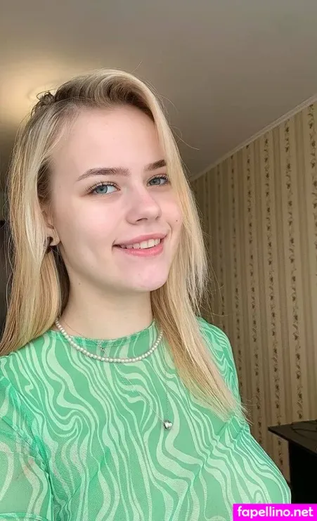 Blondiepolly OnlyFans Thumbnail #Syc4IwN7Kd