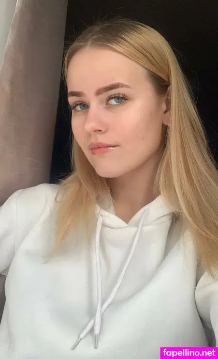 Blondiepolly OnlyFans Thumbnail #VwYWKRCU1h