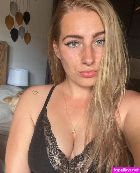 Blondinbelka OnlyFans Thumbnail #QvxlHv1dAd