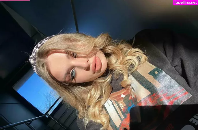 Blondyaria OnlyFans Thumbnail #UWEiV7ESeY